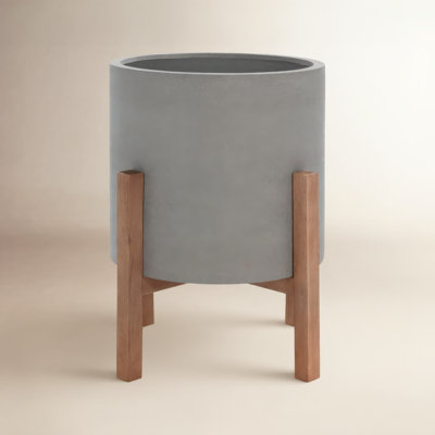 Tabitha 25" Pot Planter