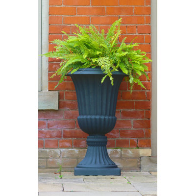Jardinière de style urne Bayliff