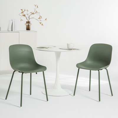Chaise de salle à manger en plastique avec pieds en métal Meli