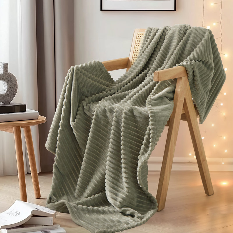 Jeté pour canapé, lit, canapé - couverture ultra douce et légère à rayures 280 g / m², couverture jacquard nervurée 3D, jets pelucheux et confortables, chaud et respirant
