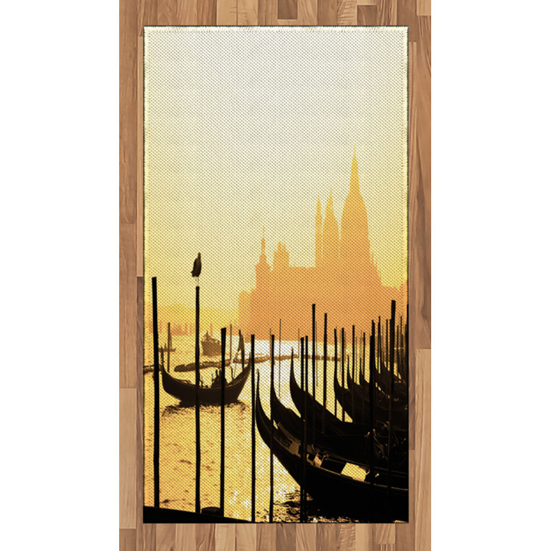 Tapis décoratif long en fibres de polyester haute densité Venice, Rectangle 2 pi 7 po x 5 pi