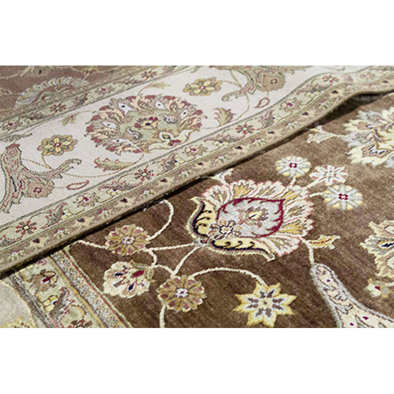 Tapis brun et ivoire noué à la main de haute qualité