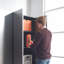 Armoire de garage Series - l 96 po x H 72 po x P 20 po. Gris métallique. Fermeture douce pour réduire le bruit. Optimisation de l'espace mural. Compartiments de rangement très profonds. Pour arroser et chauffer. Teinture à gratter
