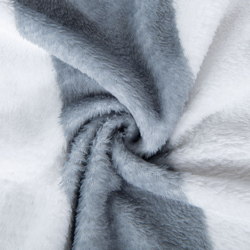 Couverture en flanelle super douce, Gris, blanc / rayé, Très grand lit