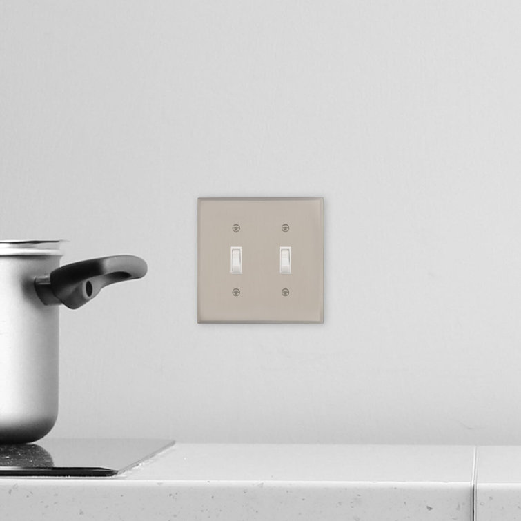 New York 2-Gang Toggle Light Switch Wall Plate