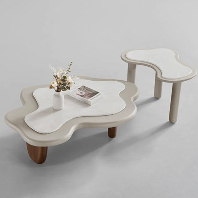 Table basse de forme créative de forme irrégulière