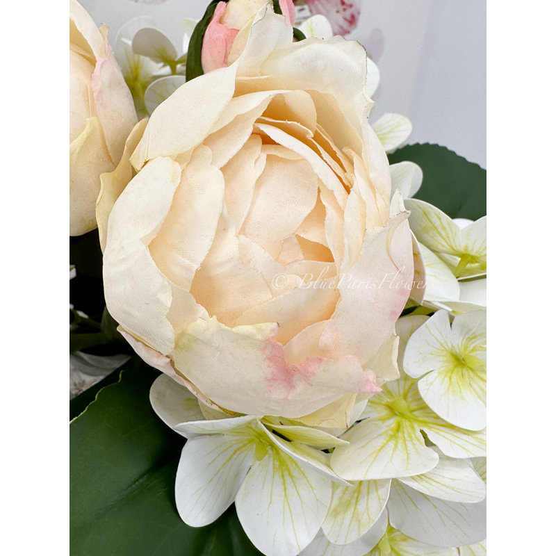 Centre de table artificiel en pivoines et hortensias artificiels, Crème, crème