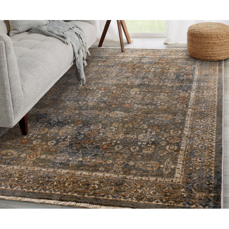 Tapis traditionnel beige Gorrian, Rectangle 7 pi 10 po x 10 pi 2 po
