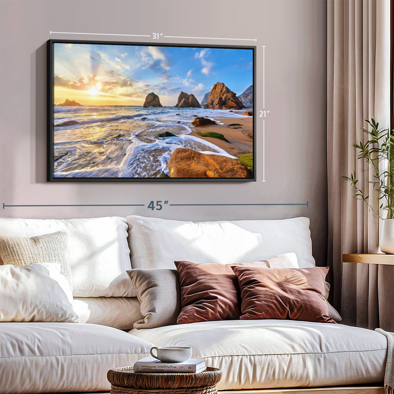 Impression sur toile Coastal Ursa Beach, H 31 po x l 21 po, Cadre flottant noir