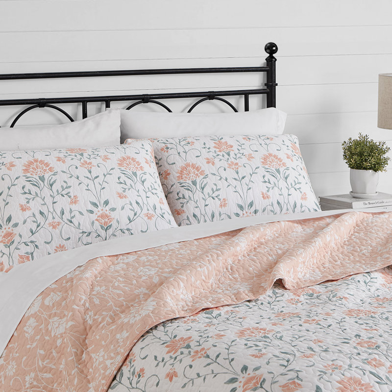 CEDAR COURT  JasperPeach/Green All-Season Reversible Cotton Quilt Set, King Quilt + 2 King Shams