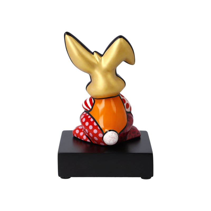 Figurines & Sculptures