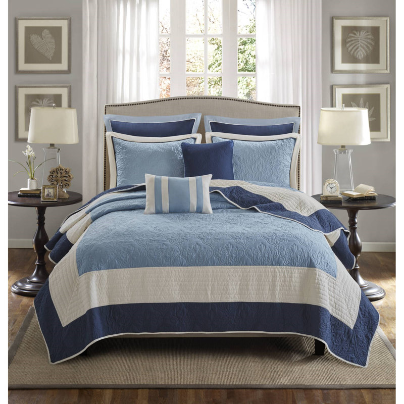 Ensemble de courtepointe pour lit double / grand lit 7 pièces avec couvre-oreillers et coussins décoratifs bleu marine Attingham