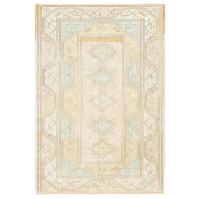 Tapis unique 5 pi 9 po x 8 pi 4 po Mimke