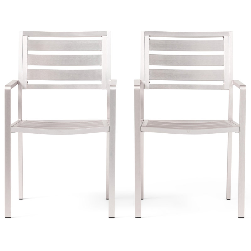Salle à manger d'extérieur avec deux chaises en aluminium argentées - moderne et 2 stables