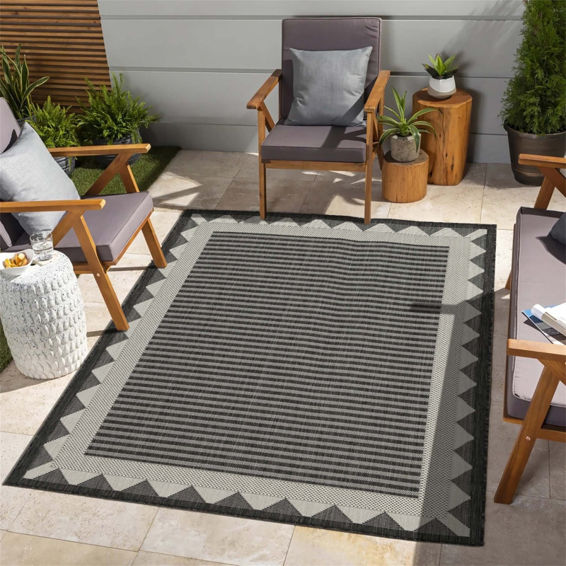 Lavonn Indoor / Outdoor Rug