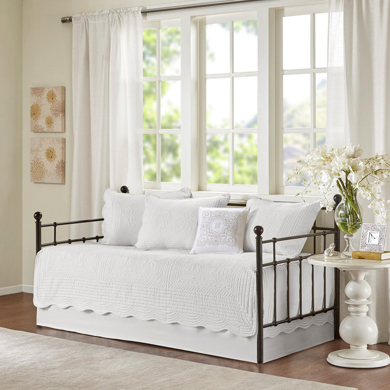 6 Piece Reversible Scalloped Edge Daybed Cover Set White Daybed, White