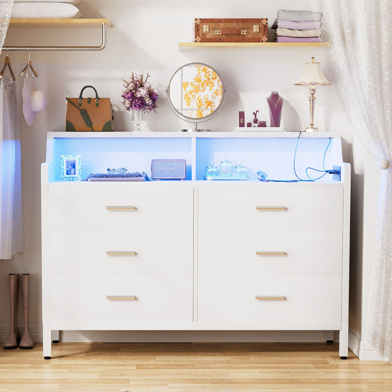 Montmarte Wooden 6 Drawers Dresser with Power Outlet, Chest of Drawers with LED Light, Modern Dresser Organizer, Black
