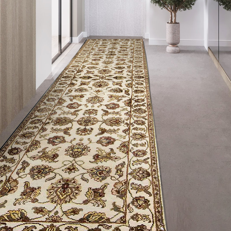 Chemin de table brun et beige noué à la main de haute qualité