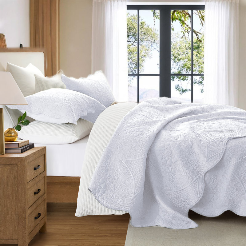 Floral Embossed Microfiber Quilted Bedspread Set, White, Queen Coverlet/Bedspread + 2 Standard Pillowcases
