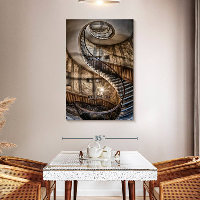 Lilie Spiral Staircase Paris