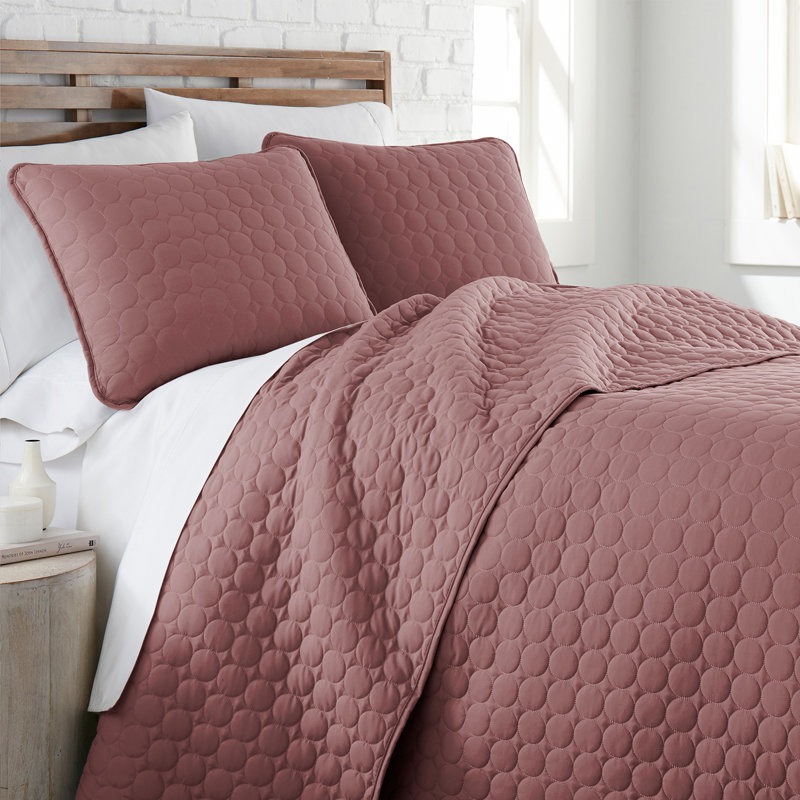 Southshore Fine Linens Lightweight Oversized Reversible Quilt Set with shams, Full/Queen Quilt + 2 Standard Shams, Rose