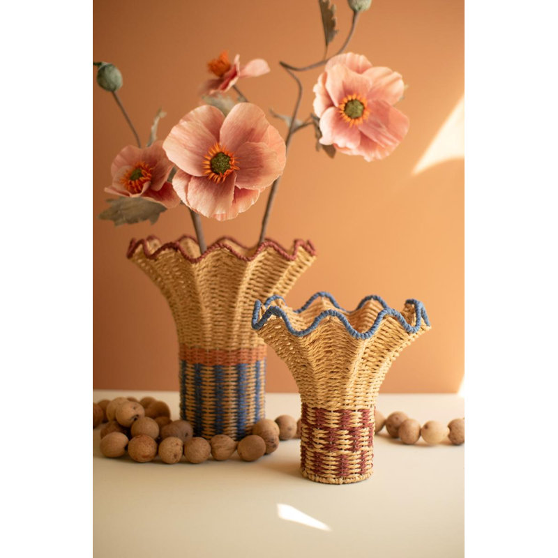 ENSEMBLE DE DEUX VASES EN papier torsadé avec rebords volants