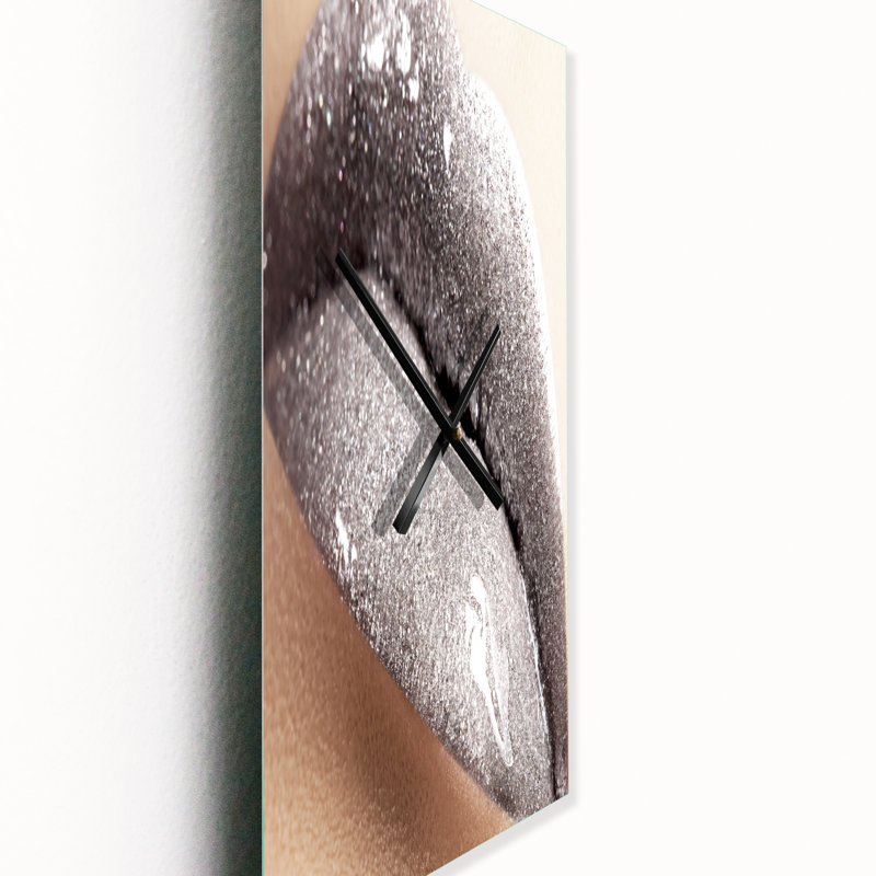 Horloge murale, Grand
