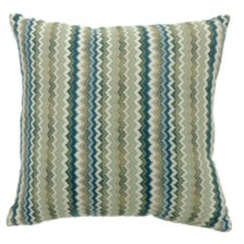 Coussin rayé rayé Brynlee, H 18 po x l 18 po