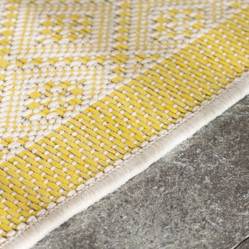 Tapis intérieur jaune Vacaville, Tapis de couloir 2 pi 3 po x 11 pi 9 po