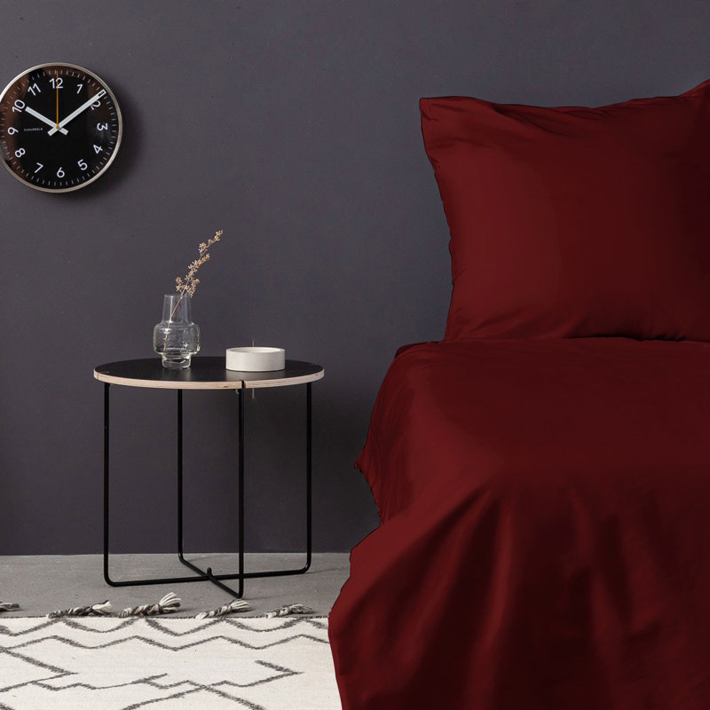 Luxurious Satin Quilt Cover Set, 100% Cotton, Maroon | Duvet Cover: 94.5 x 86.6 inches, Pillowcases: 23.6 x 23.6 inches (2 Pieces) | Machine Washable, Soft & Breathable, Perfect for Elegant Bedrooms