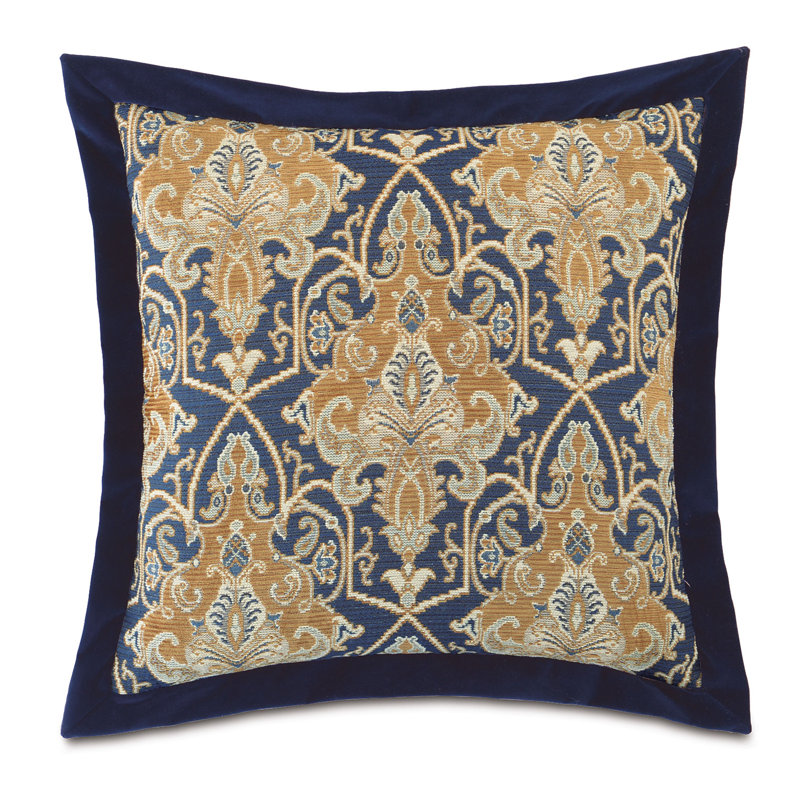 Arthur Comforter Set