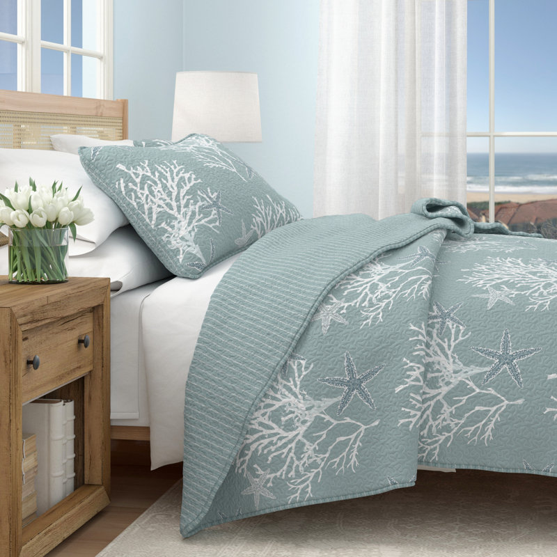 Coral / Starfish Reversible Coastal Quilt Set with Shams, Ether Blue, King/California King Quilt + 2 Shams