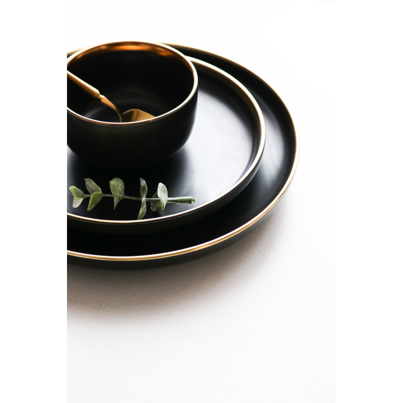"The Luxury Collection" Black Plate with Gold Trim - Small 8"