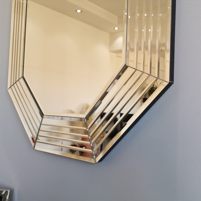 Miroir mural élégant en bronze, 39,4 po x 23,6 po | 100% panneau de fibres à densité moyenne, réglable pour l'affichage horizontal et vertical | Design moderne, assemblé | Parfait pour la décoration intérieure, le vestibule et les espaces de vie - élégant et fonctionnel