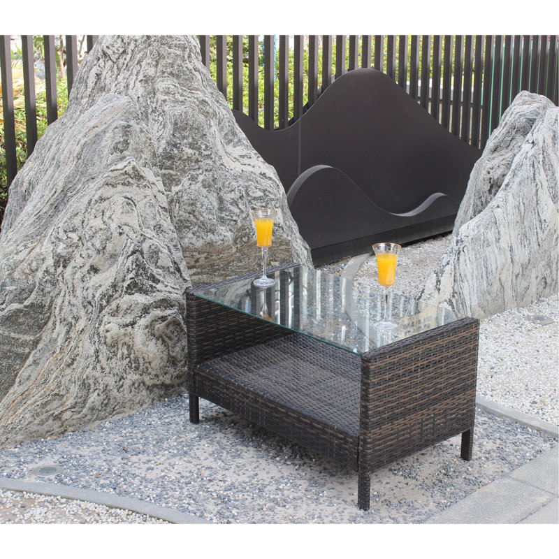Table basse pour l'extérieur avec mobilier en verre trempé transparent