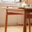 Ensemble de tables en bois de cerisier Simple-107265623