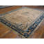 Tapis antique antique chinois à motif floral ivoire des années 1900