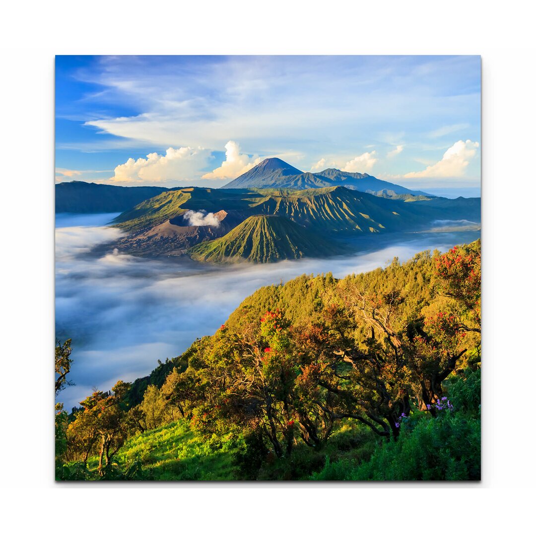 Leinwandbild Vulkan Bromo bei Sonnenaufgang – Indonesien