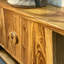 Armoire de vestibule de style antique