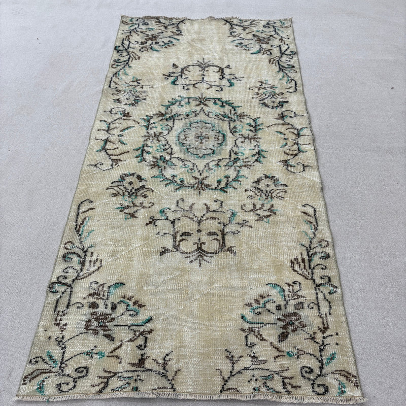 Tapis beige en patchwork de laine rétro 46,5 po x 94,5 po
