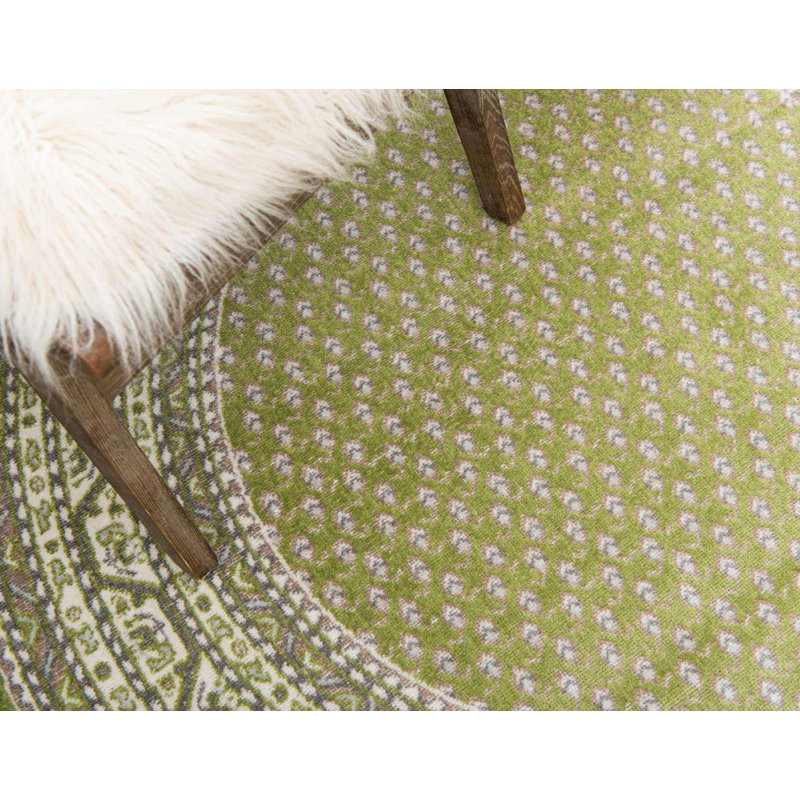 Tapis traditionnel Wingate couleur gazon