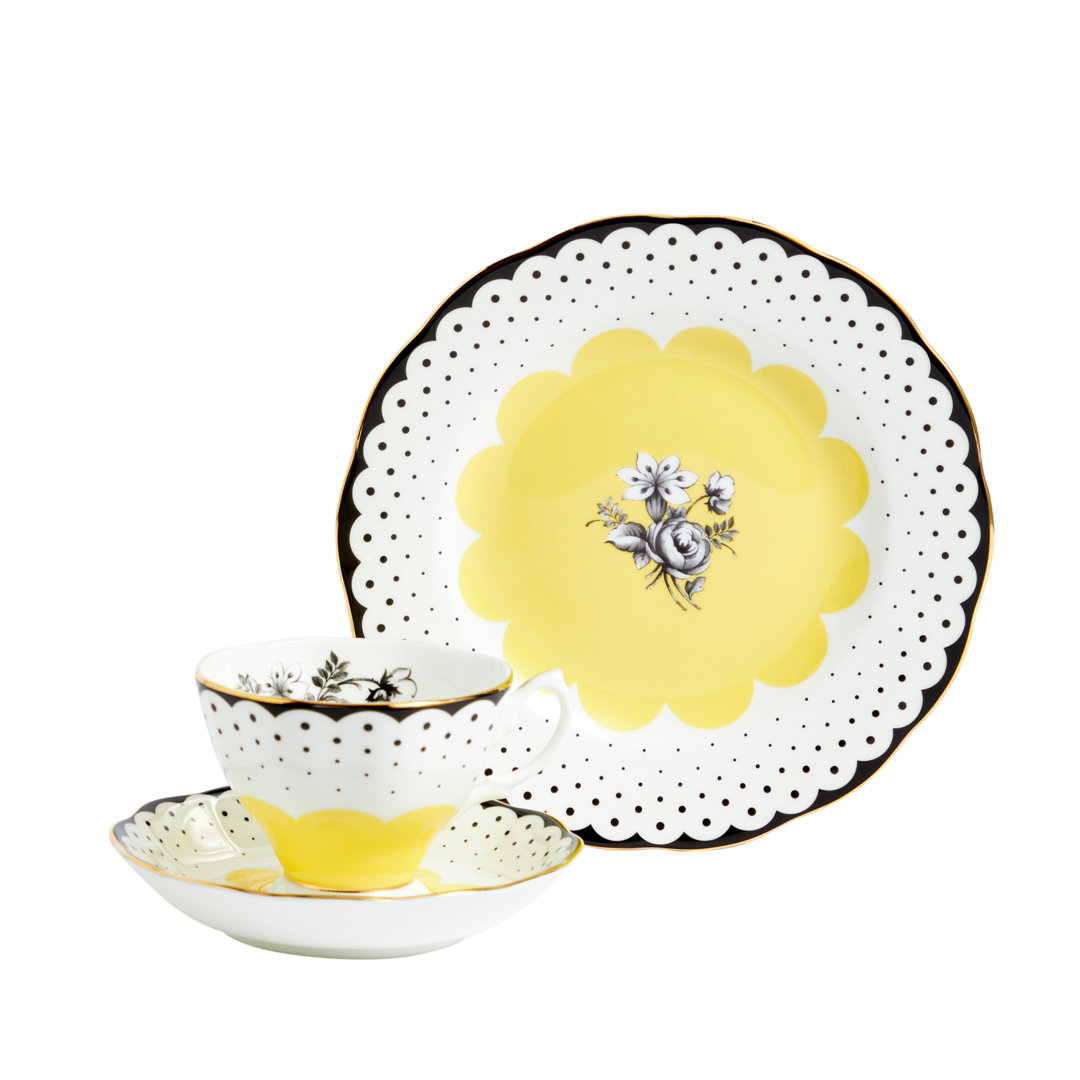 Royal Albert, 100 Years - Plate, Teacup & Saucer Set, Wanda (1920)