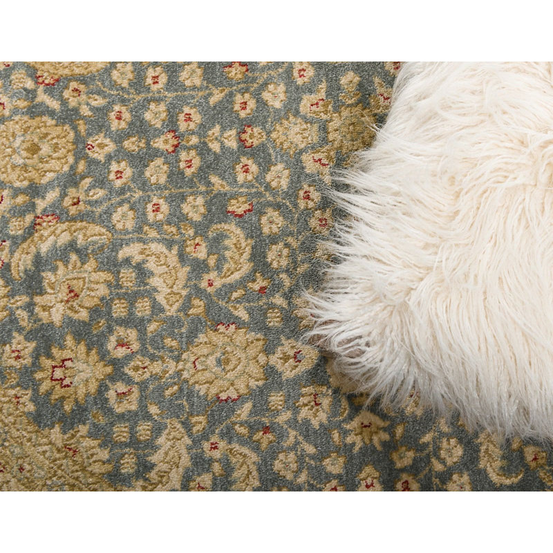 Moore Oriental Indoor Rug, Rectangle 3'3" x 5'3"