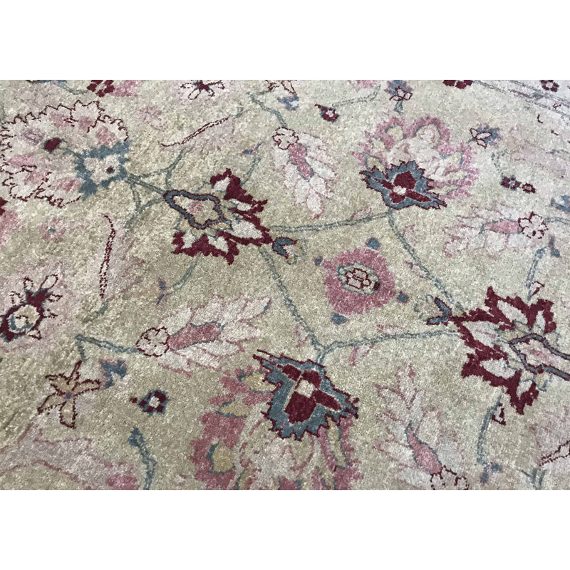 Hand-Knotted High-Quality Beige Area Rug