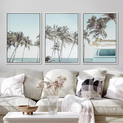 «Retro Road Trip Tropical Palm Tree Beach Holiday», reproduction sur toile encadrée 3 pièces