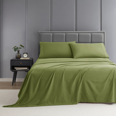 1800 Series Double-Brushed Microfiber Hypoallergenic Sheet Set