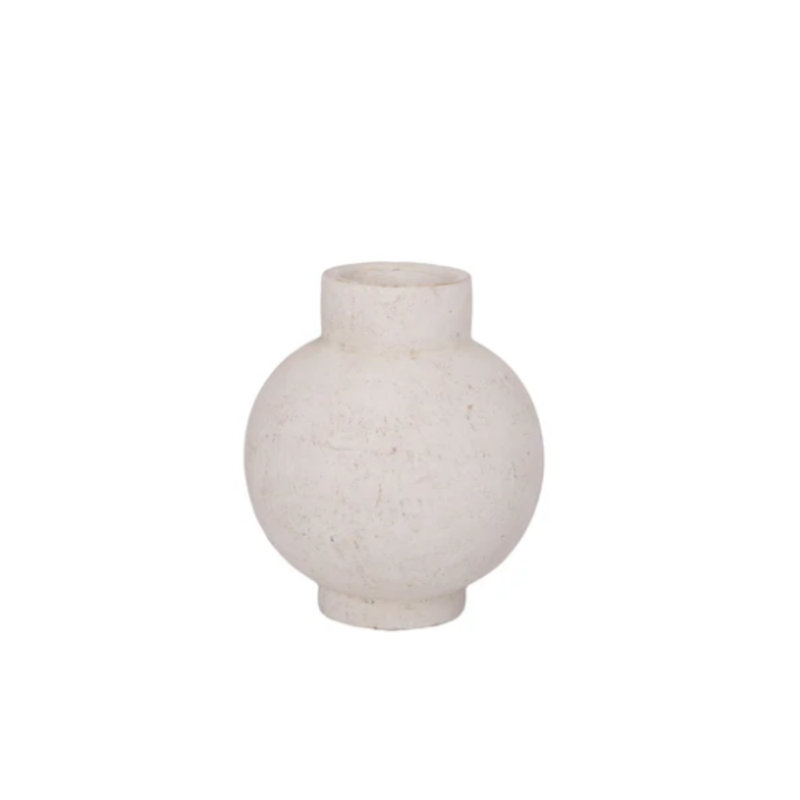 Petit vase en grès blanc cassé, H 8,25 po x l 7,25 po x P 7,25 po