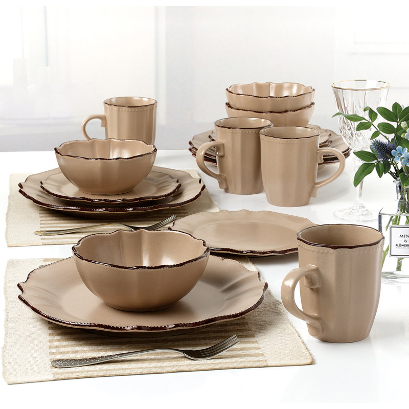 Vaisselle gris ardoise à bords festonnés 16 pièces Lorren Home Trends, Brun clair