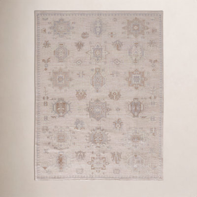Winslet Beige Ivory Hand-Knotted Oriental Rug