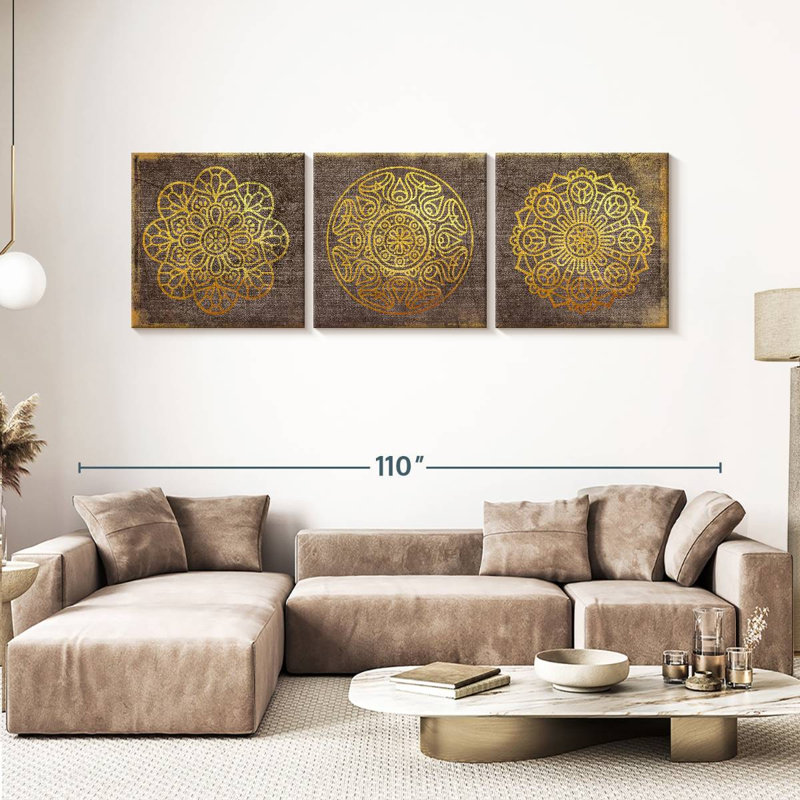 Ensemble de 3 mandalas dorées sur toile, H 30 po x l 92 po x P 1,25 po